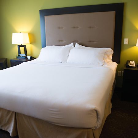 Silver Lake Holiday Inn Express & Suites Northwood By Ihg מראה חיצוני תמונה