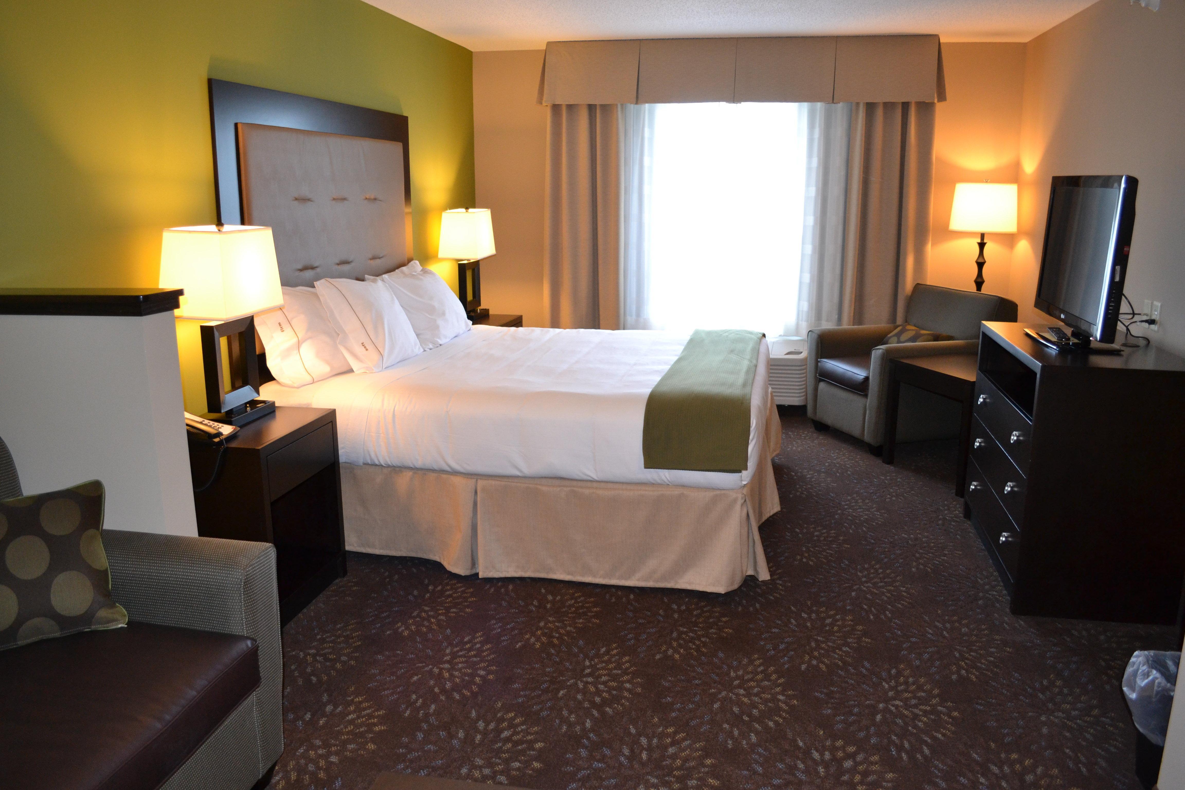 Silver Lake Holiday Inn Express & Suites Northwood By Ihg מראה חיצוני תמונה