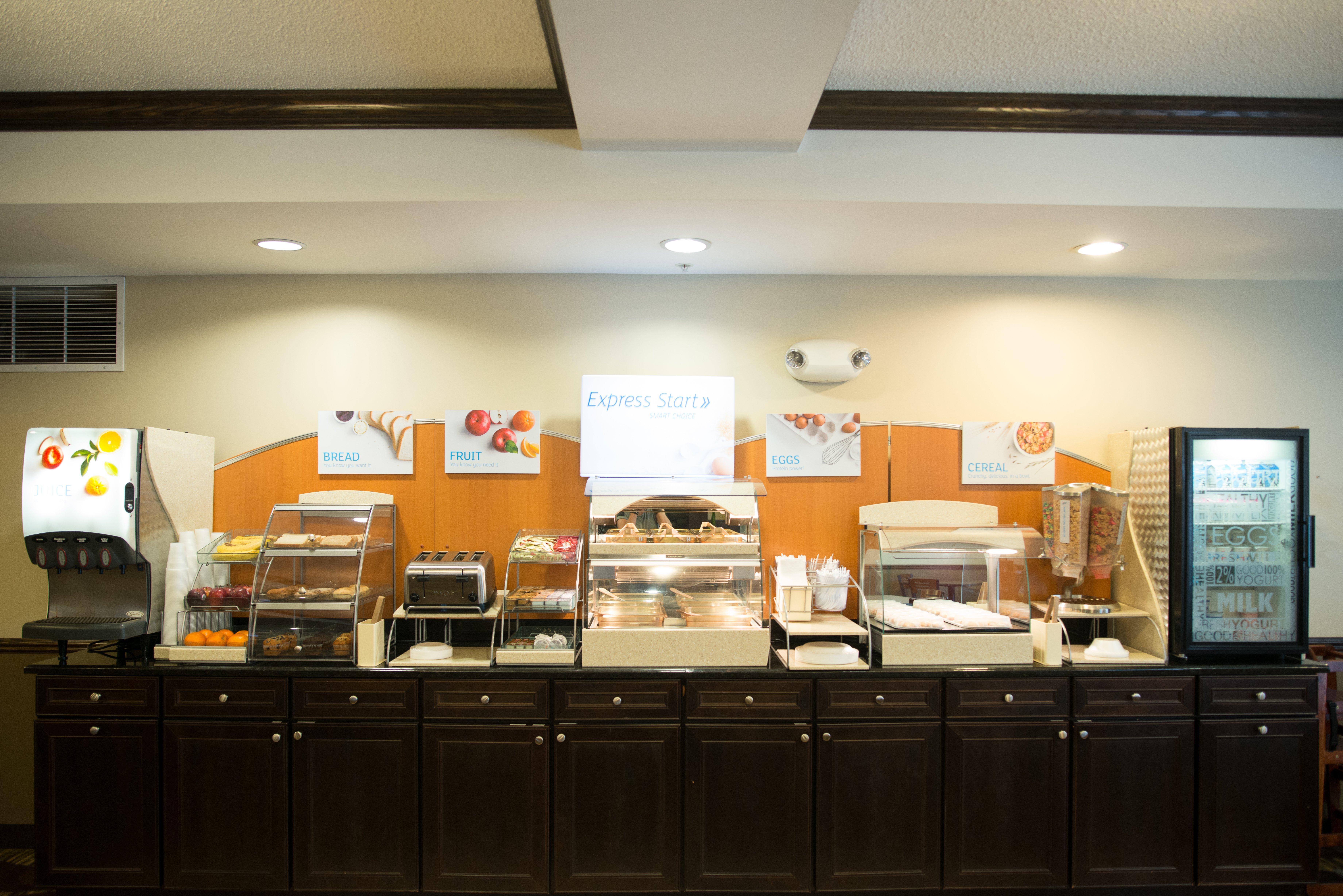 Silver Lake Holiday Inn Express & Suites Northwood By Ihg מראה חיצוני תמונה