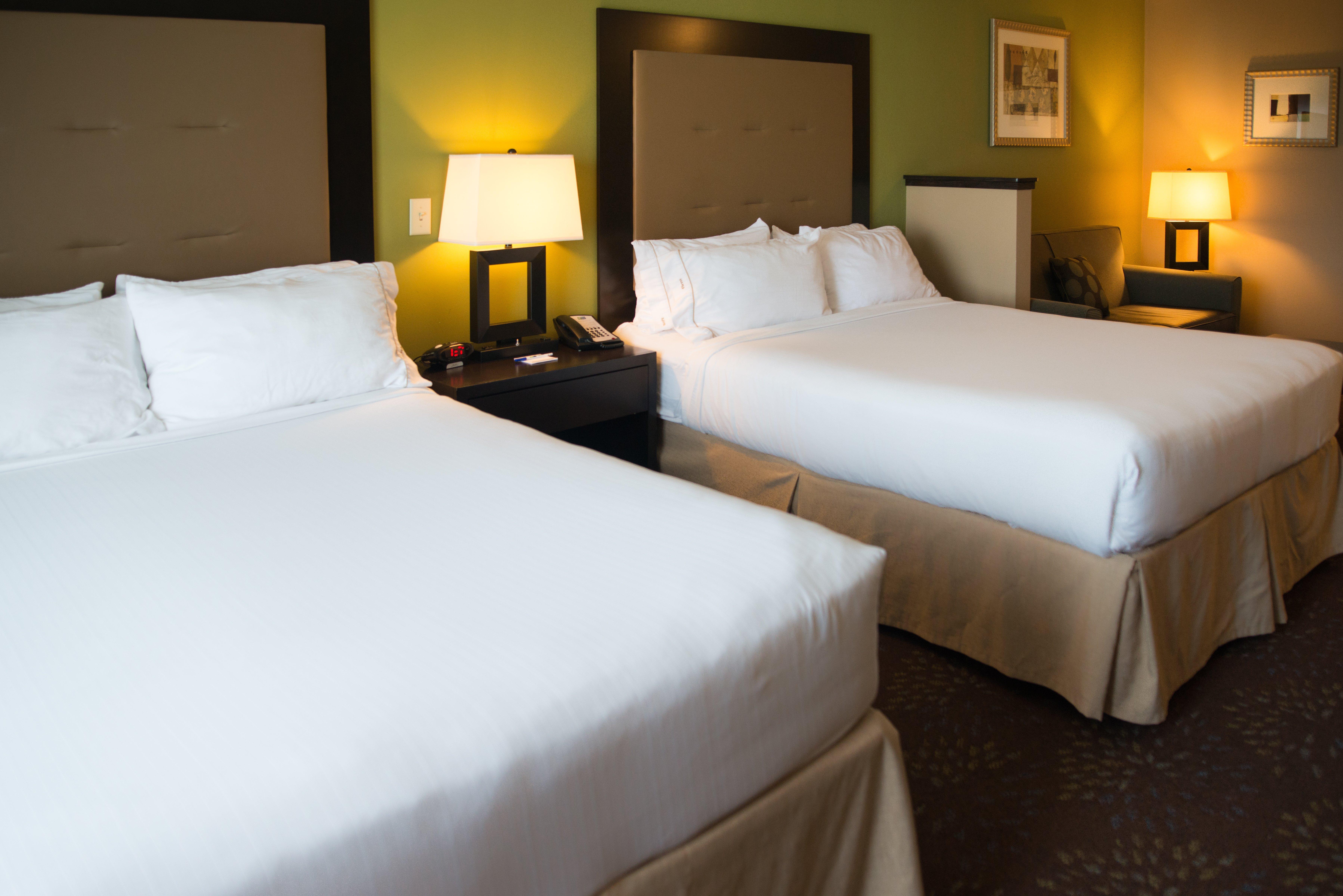 Silver Lake Holiday Inn Express & Suites Northwood By Ihg מראה חיצוני תמונה