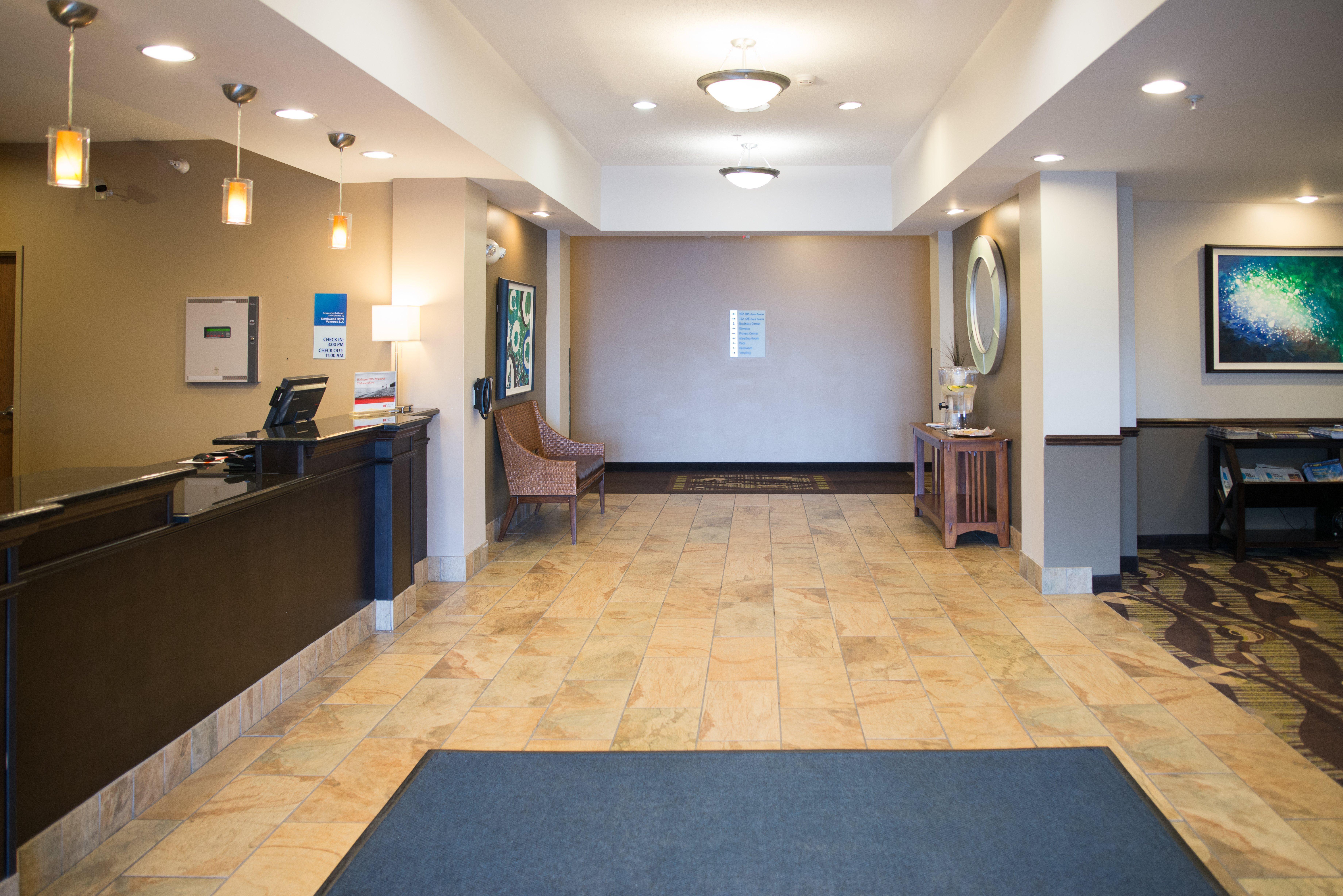 Silver Lake Holiday Inn Express & Suites Northwood By Ihg מראה חיצוני תמונה