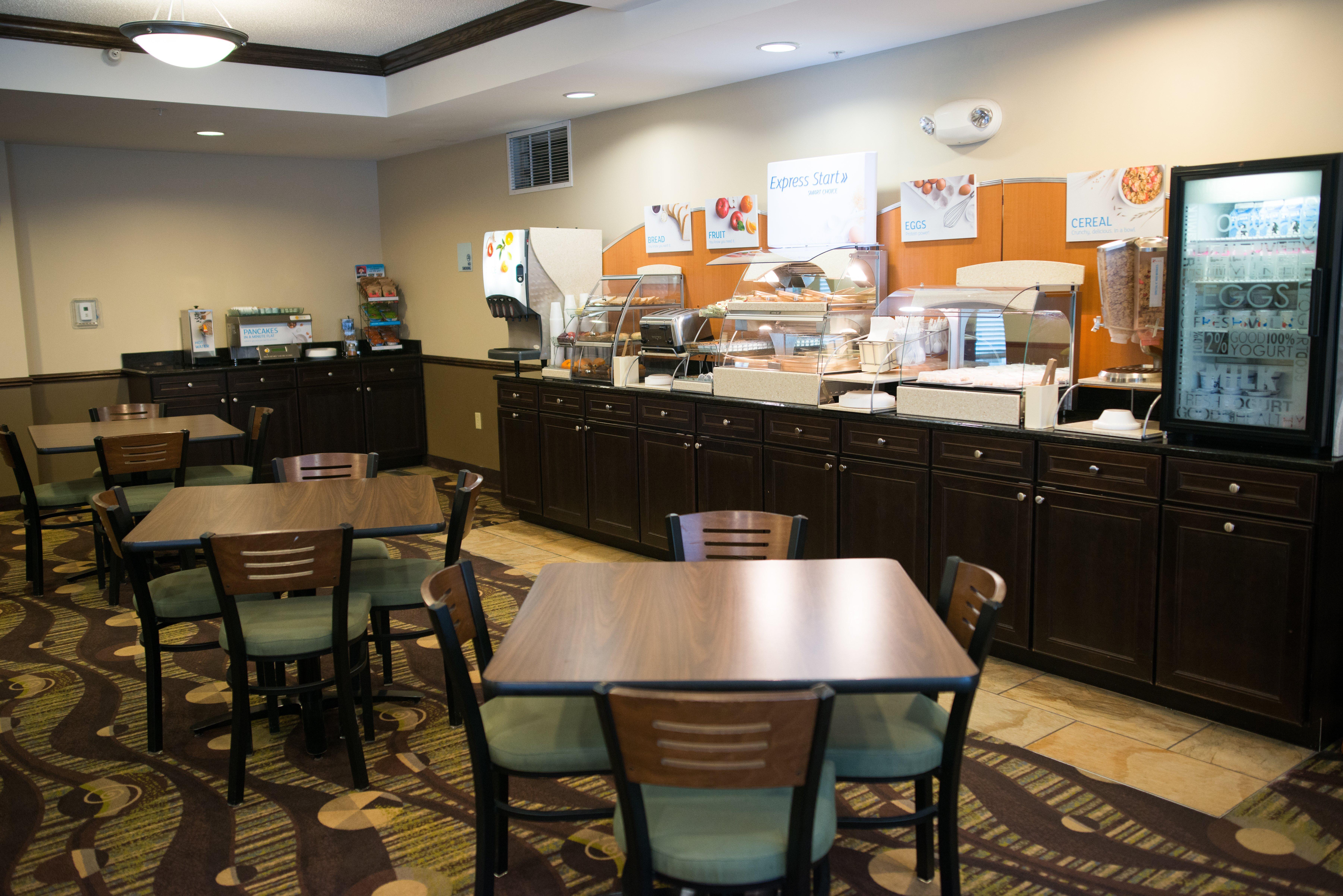 Silver Lake Holiday Inn Express & Suites Northwood By Ihg מראה חיצוני תמונה
