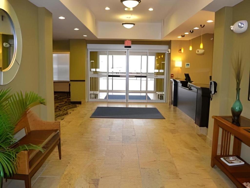 Silver Lake Holiday Inn Express & Suites Northwood By Ihg מראה חיצוני תמונה