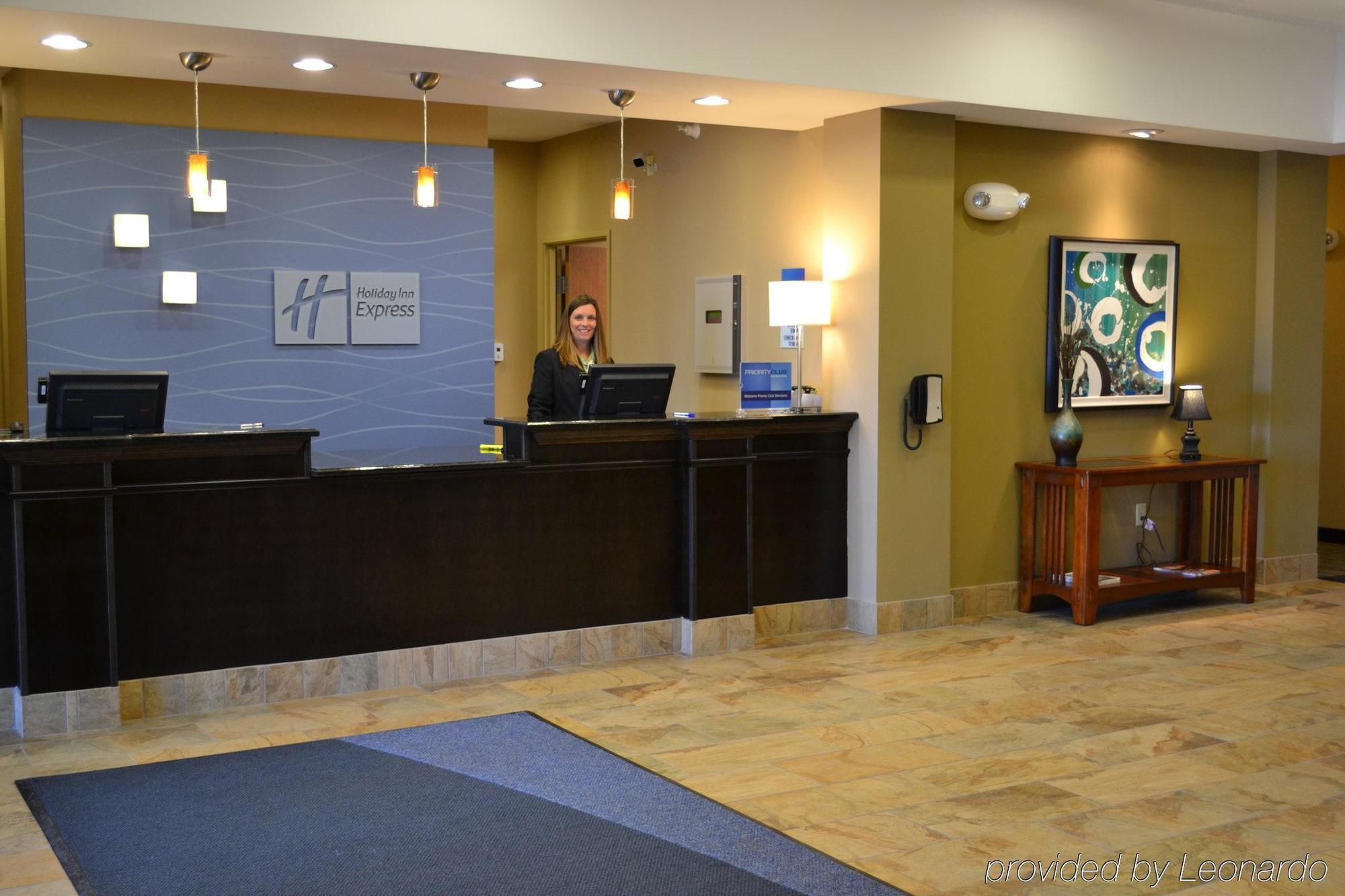 Silver Lake Holiday Inn Express & Suites Northwood By Ihg מראה חיצוני תמונה